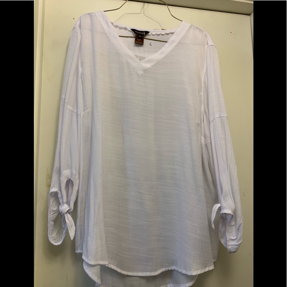 XL Multiples brand shirt